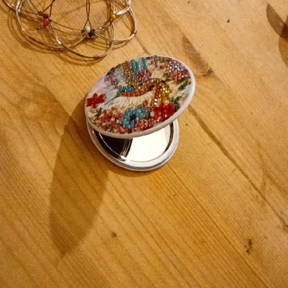 Colorful  handcrafHummingbird Magnifying Glass Mirror With Beautiful Gem Accents - Picture 5 of 6